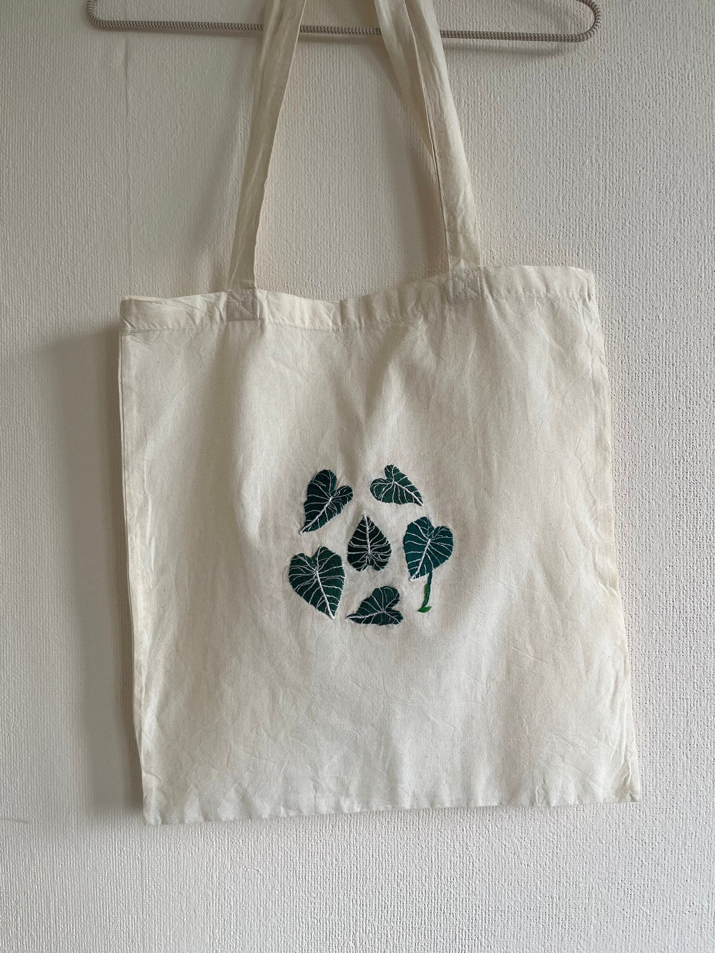 Embroidered tote bag| Tote bag with leaves| Hand Embroidered Tote Bag with Leaves| Reusable Shopping Bag|Eco-Friendly Canvas Tote