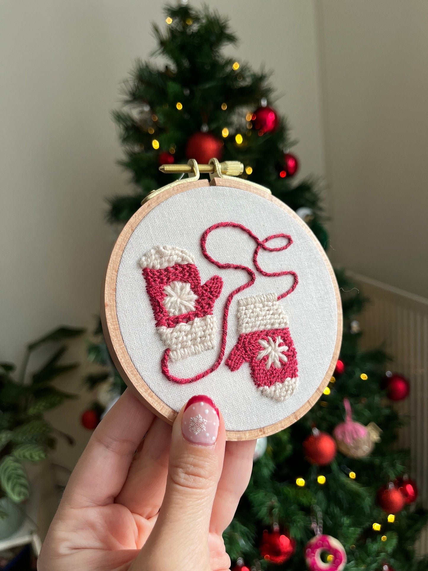 Christmas mittens Embroidered |Christmas Hoop Holiday Wall Decor| Hand embroidered Christmas Gift | Hand-Embroidered