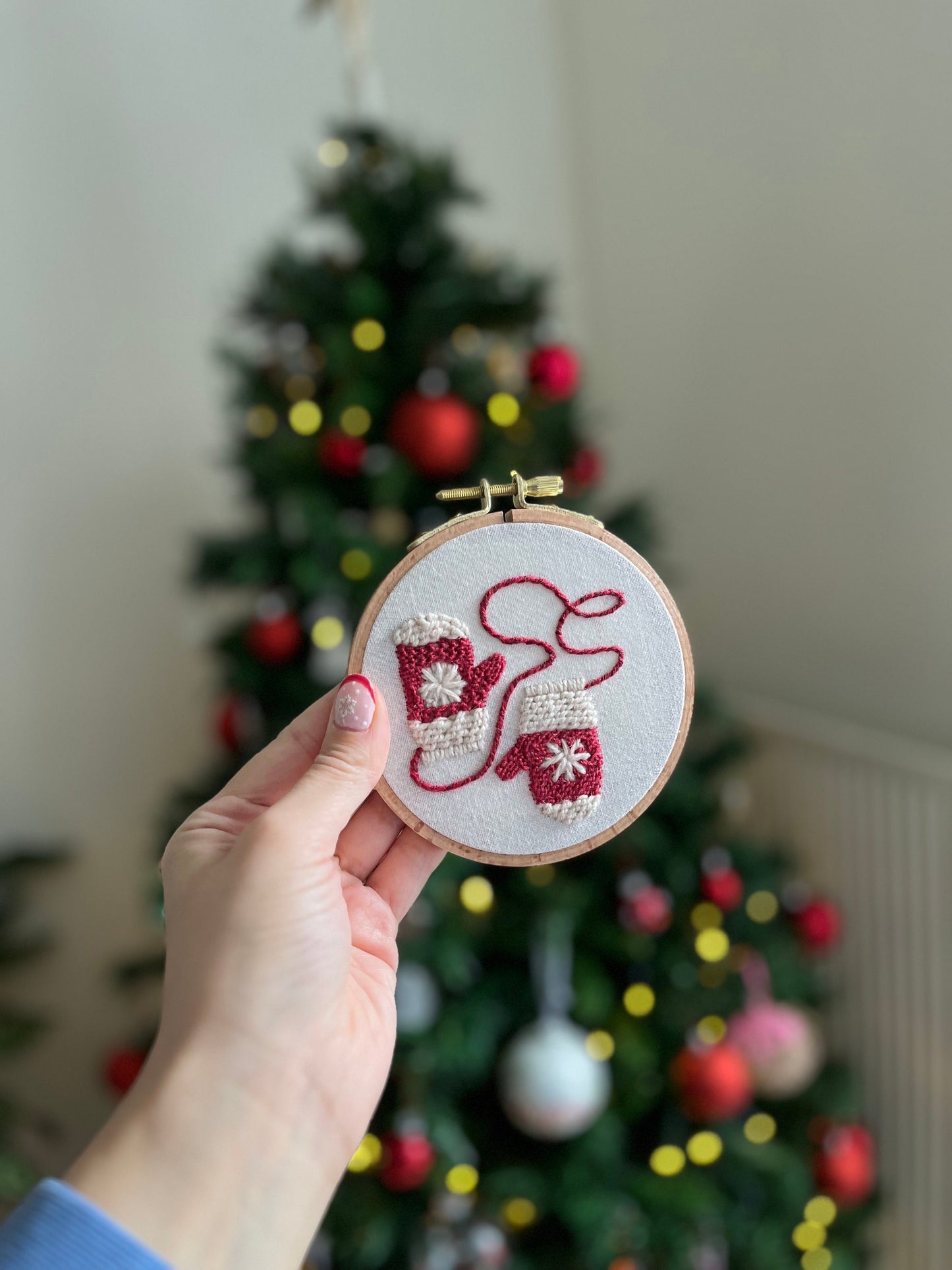 Christmas mittens Embroidered |Christmas Hoop Holiday Wall Decor| Hand embroidered Christmas Gift | Hand-Embroidered