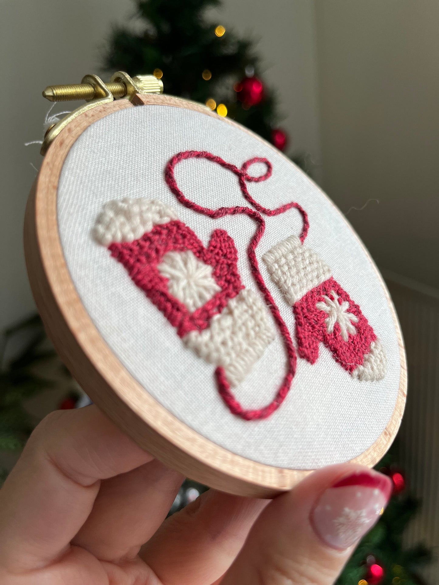 Christmas mittens Embroidered |Christmas Hoop Holiday Wall Decor| Hand embroidered Christmas Gift | Hand-Embroidered