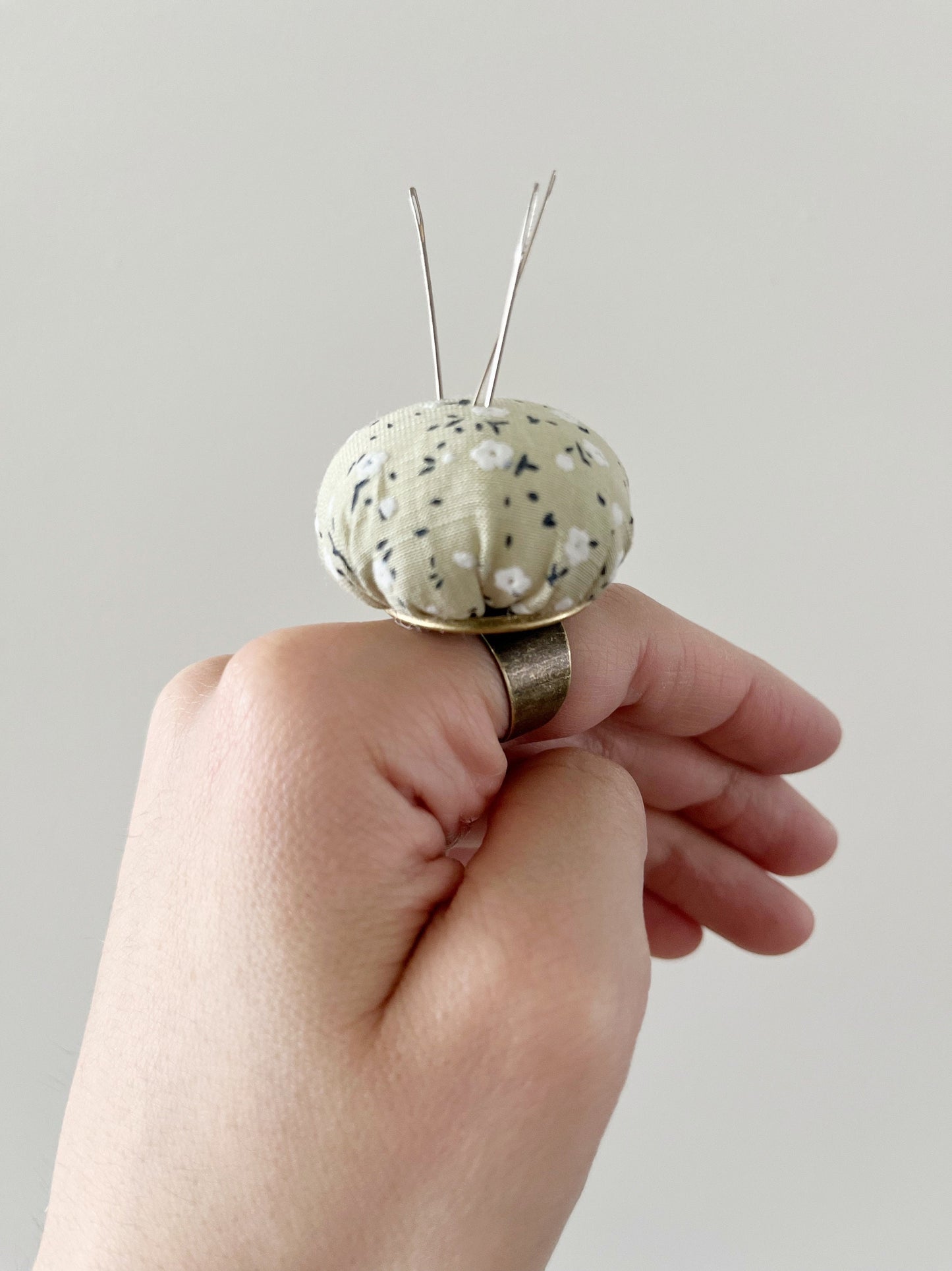 Pin cushion ring | Pun minder | Embroidery pin cushion | Sewing tools