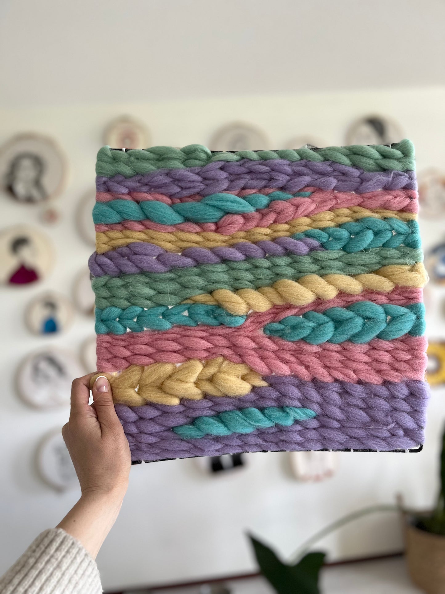 Rainbow square weaving