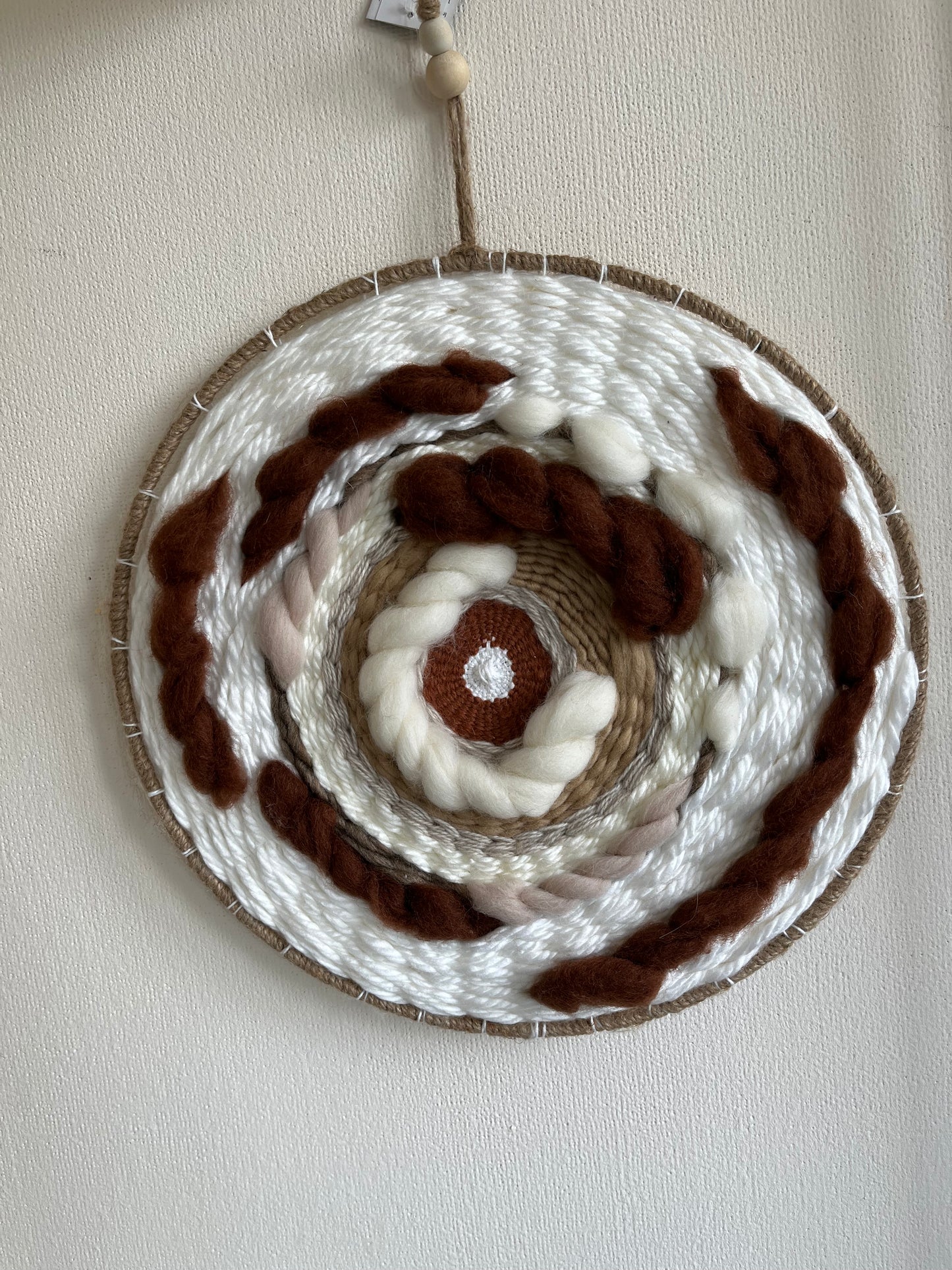Circular weaving brown and white