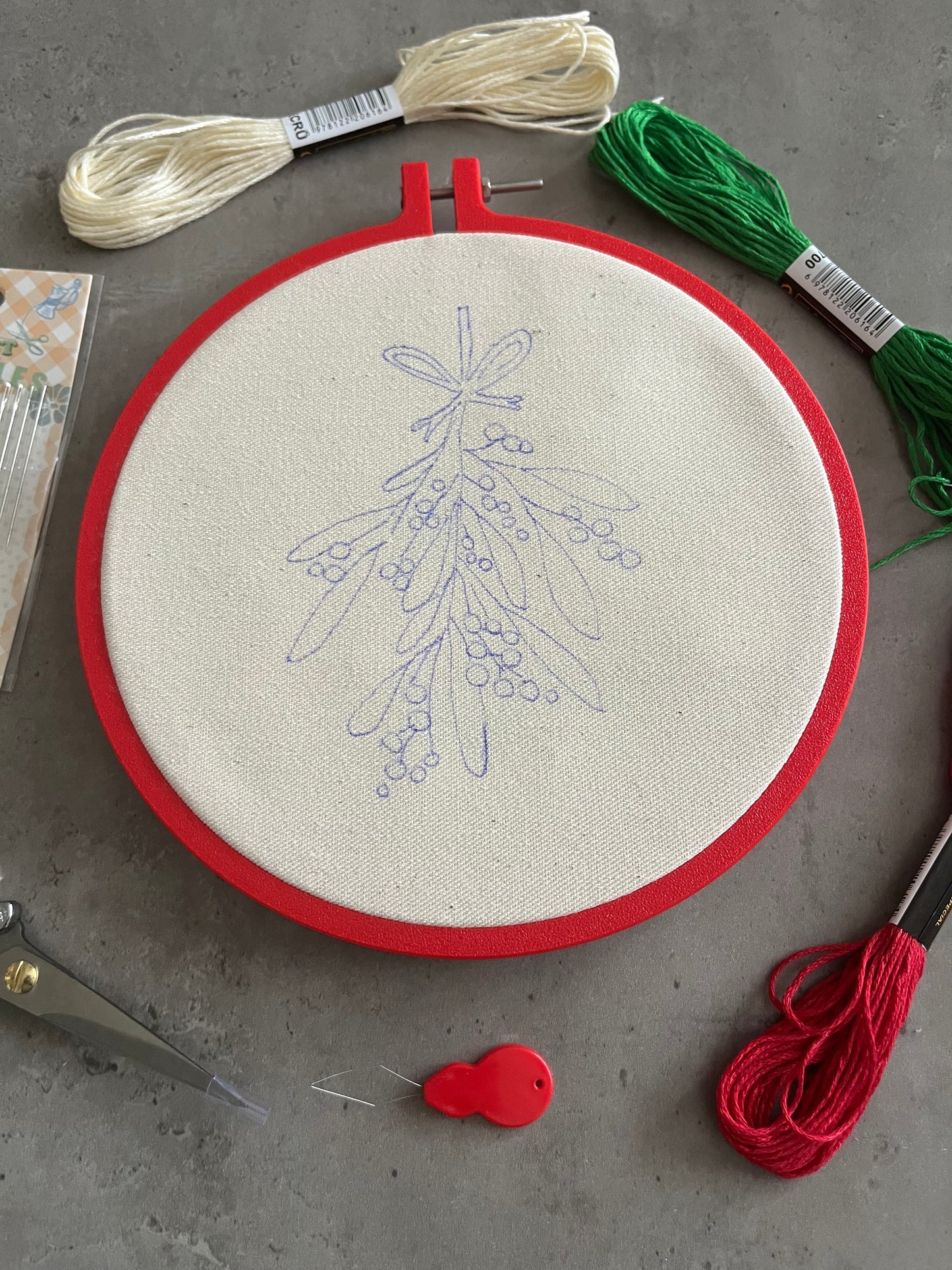 Mistletoe embroidery kit