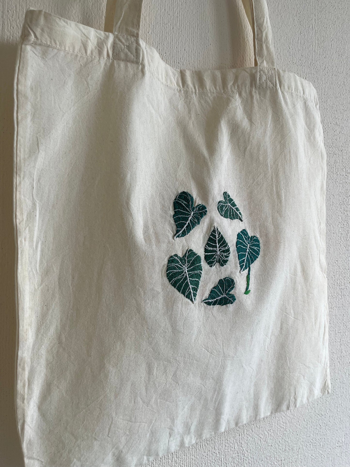 Embroidered tote bag| Tote bag with leaves| Hand Embroidered Tote Bag with Leaves| Reusable Shopping Bag|Eco-Friendly Canvas Tote