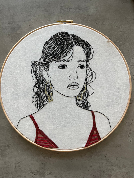 Hand-Embroidered  Woman Portrait, Unique Fiber Art, One-of-a-Kind Wall Decor|Hand embroidered portrait