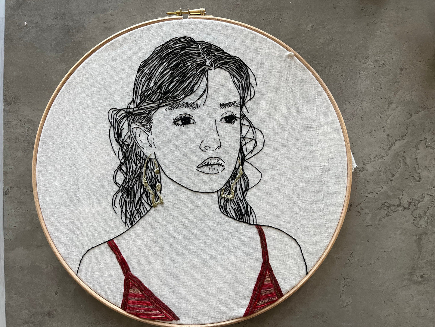 Hand-Embroidered  Woman Portrait, Unique Fiber Art, One-of-a-Kind Wall Decor|Hand embroidered portrait