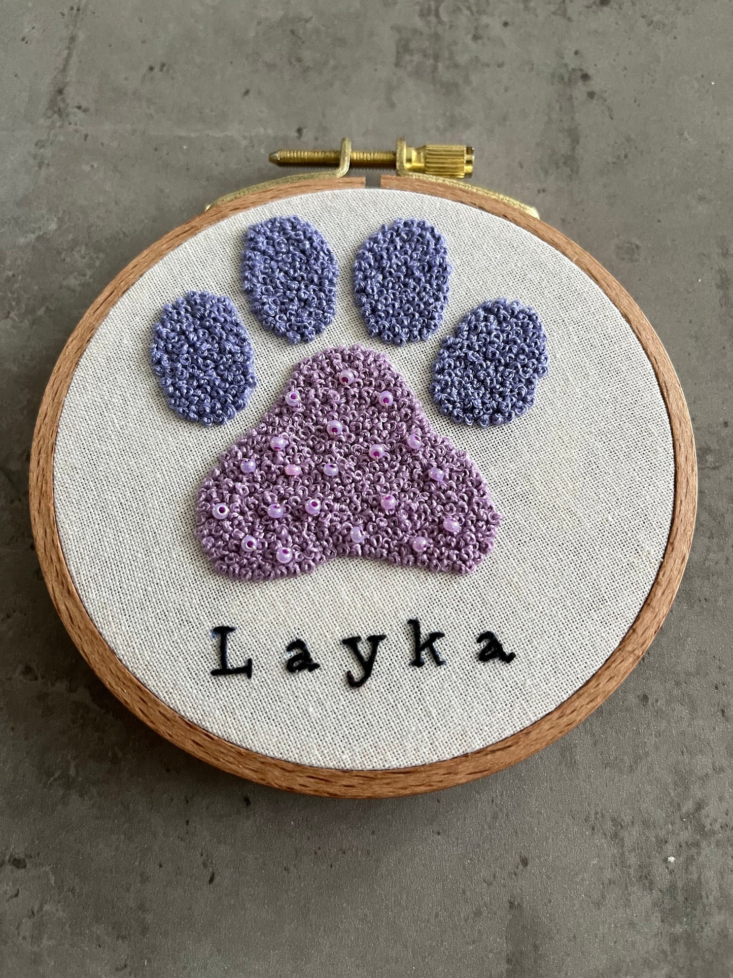 Custom pet embroidery| Dog paw hand embroidered hoop| Unique Pet gift | Hand embroidered hoop