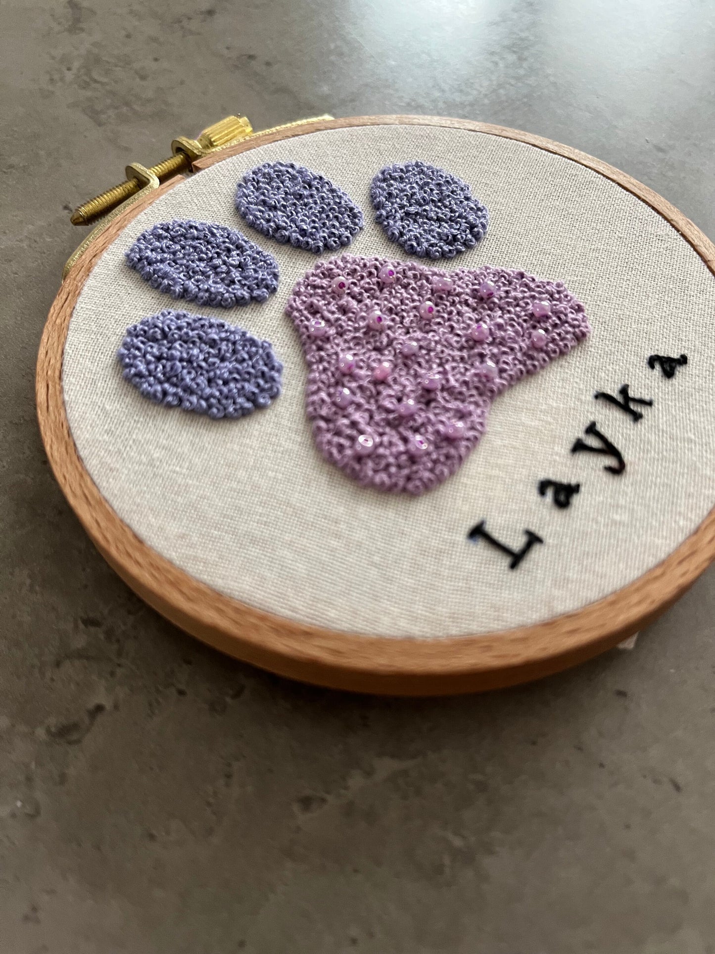 Custom pet embroidery| Dog paw hand embroidered hoop| Unique Pet gift | Hand embroidered hoop