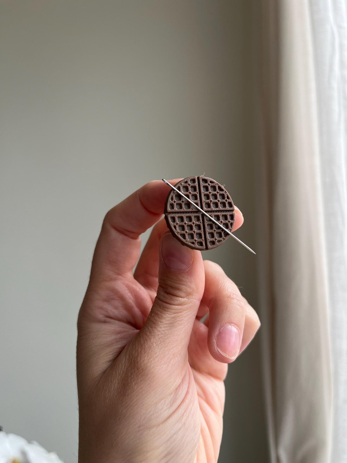 Magnetic Needle minder | Waffle magnetic needle minder| Pin Needle minder | Waffle needle minder