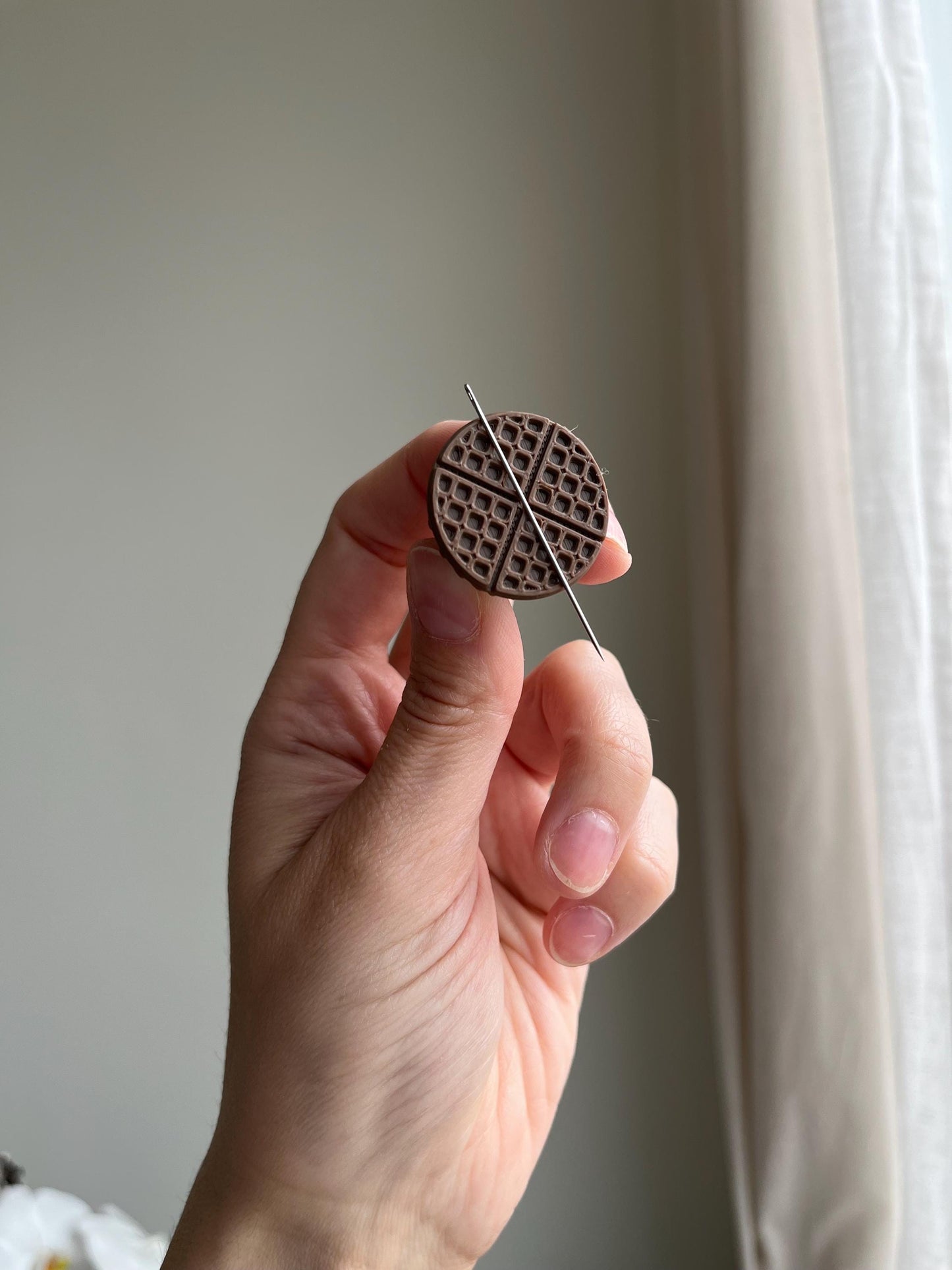 Magnetic Needle minder | Waffle magnetic needle minder| Pin Needle minder | Waffle needle minder