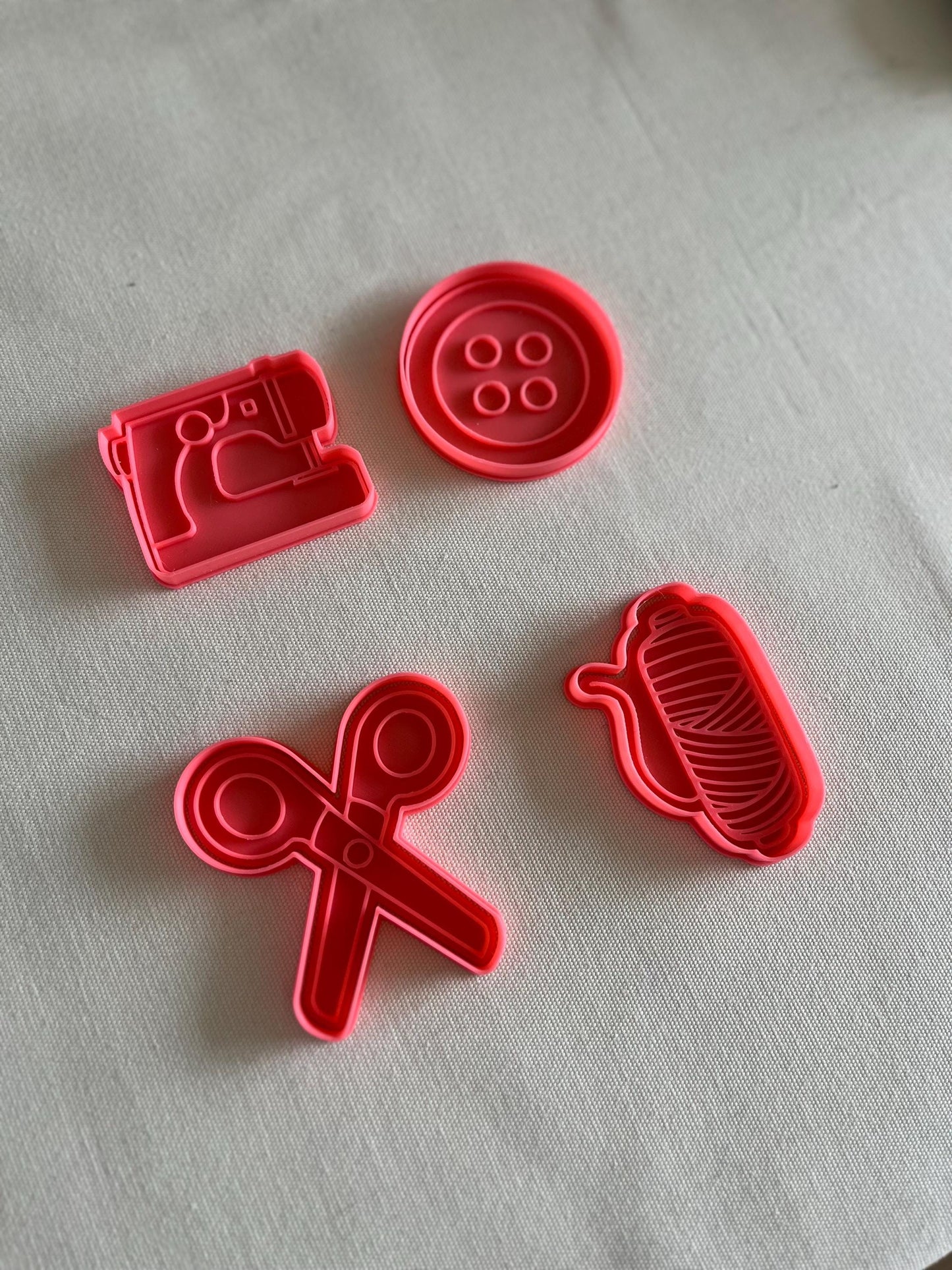 Sewing cookie cutters | Embroidery cookie cutters | Cookie cutter set embroidery machine, scissor, thread spool, button