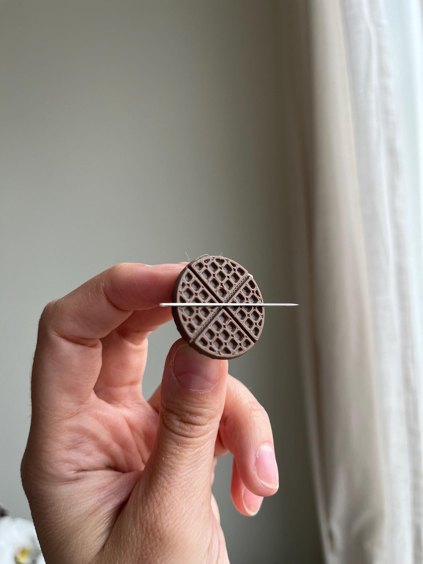 Magnetic Needle minder | Waffle magnetic needle minder| Pin Needle minder | Waffle needle minder