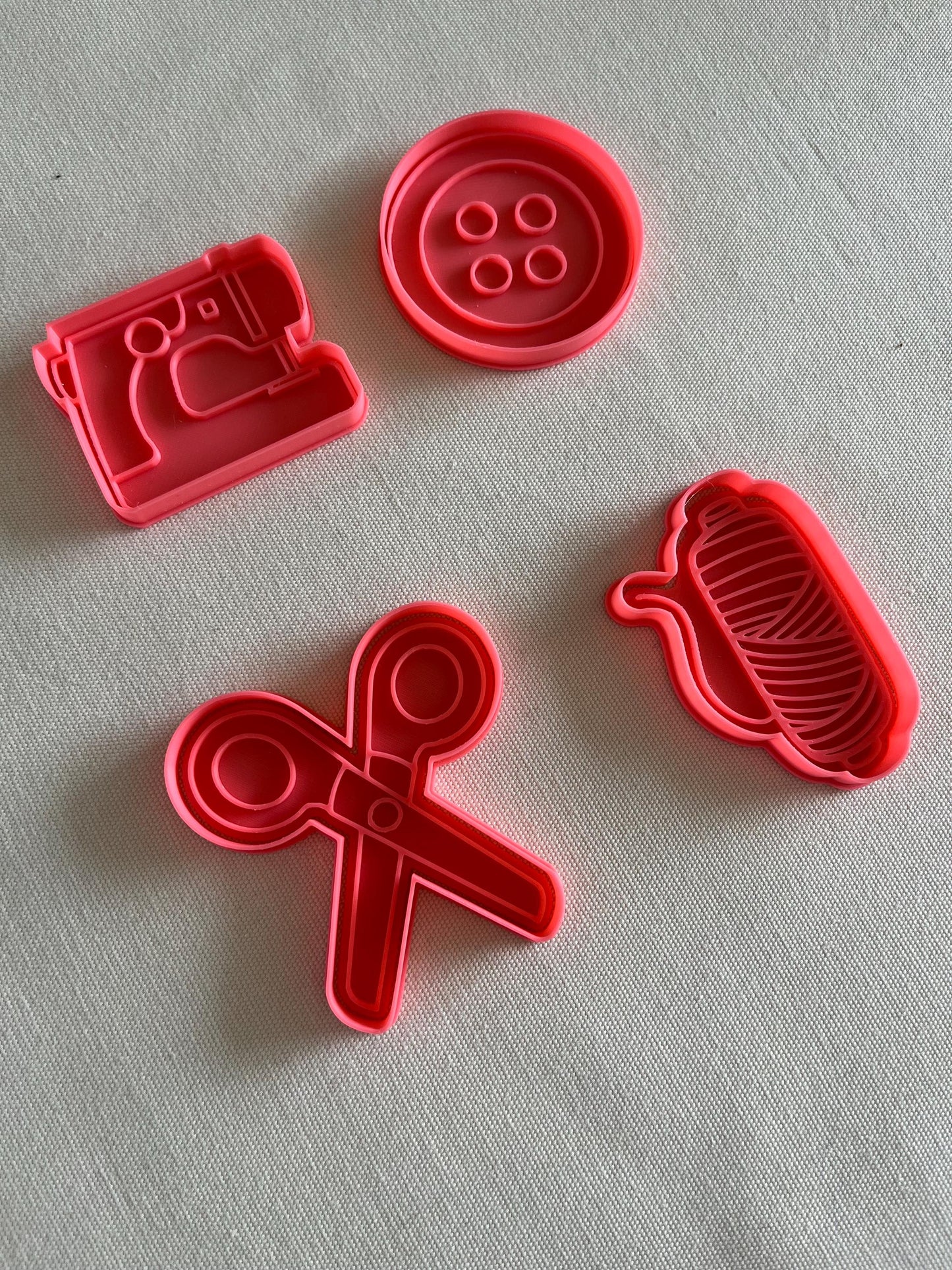 Sewing cookie cutters | Embroidery cookie cutters | Cookie cutter set embroidery machine, scissor, thread spool, button