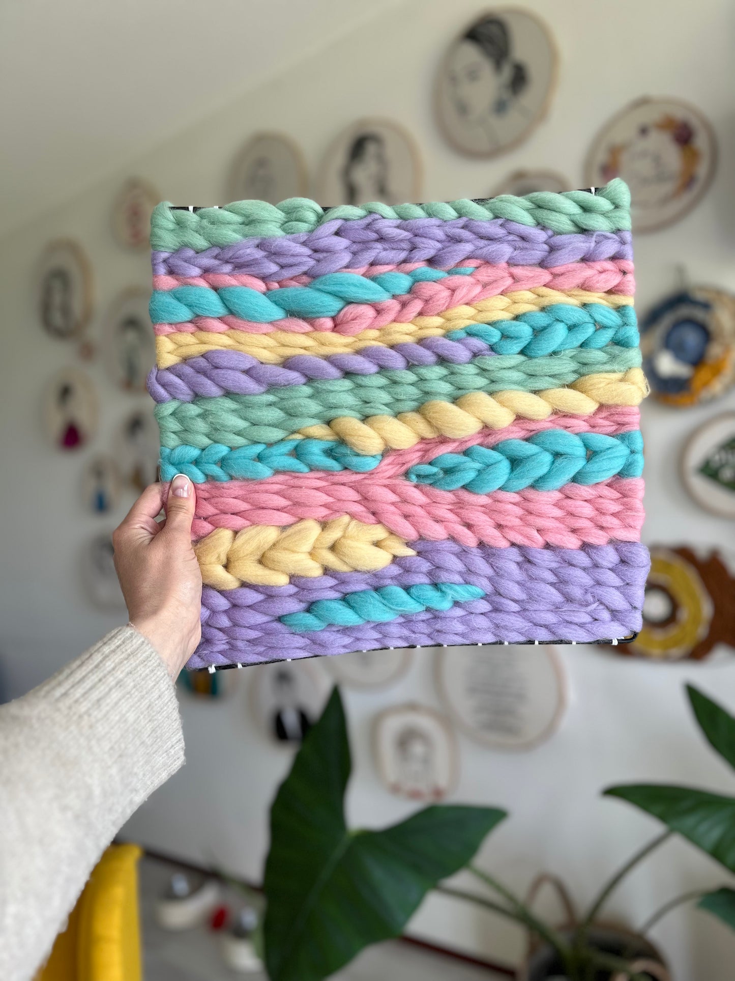 Rainbow square weaving